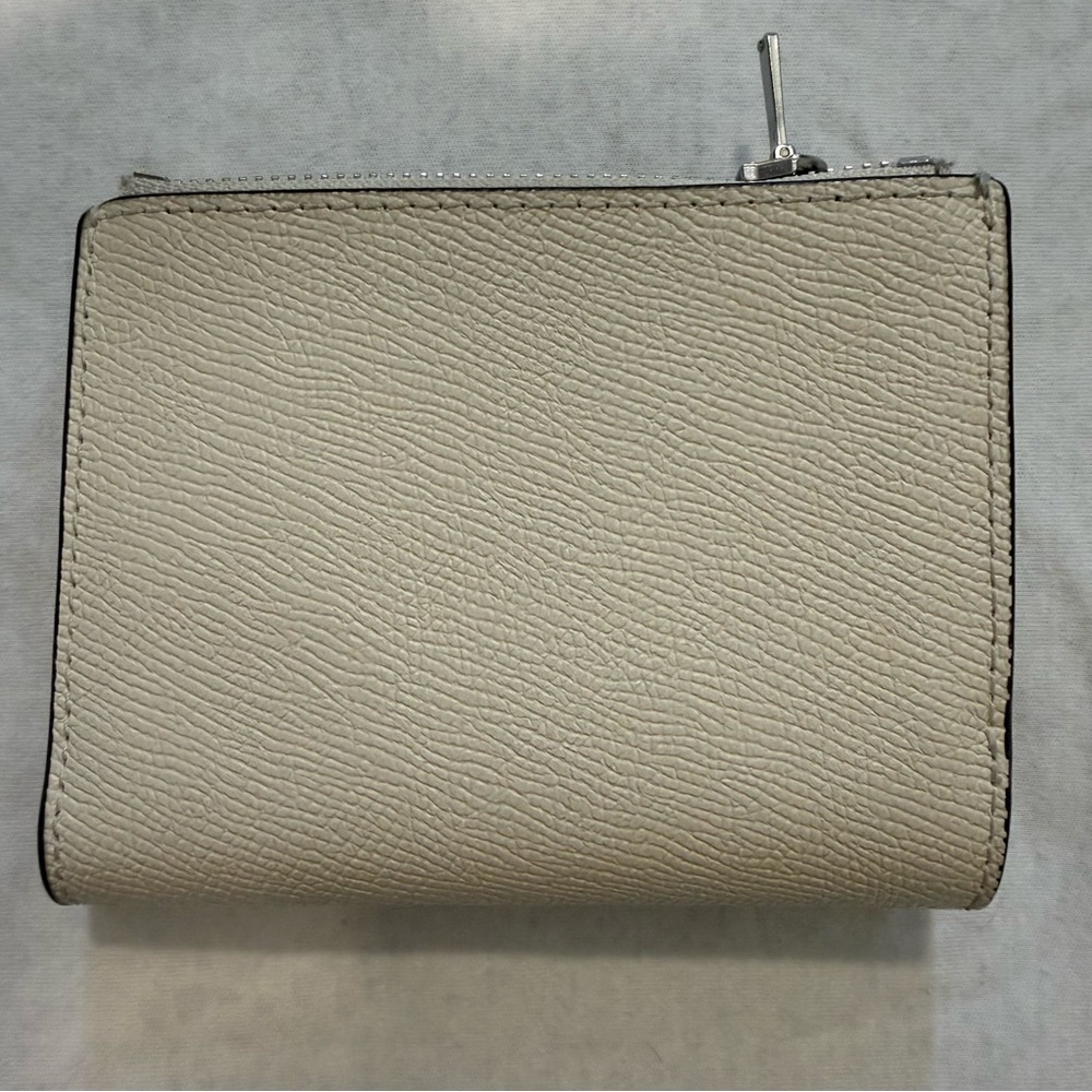 Coach Bifold Wallet in Silver/Chalk - Picture 6 of 9